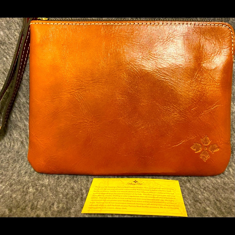 Patricia Nash Leather Clutch/Wrislet/Wallet. NWT - Picture 1 of 5